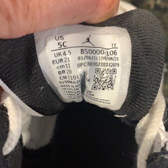 Jordan 12 Retro TD Twist WHITE/BLACK-UNIVERSITY RED size 5C - Picture 7 of 7